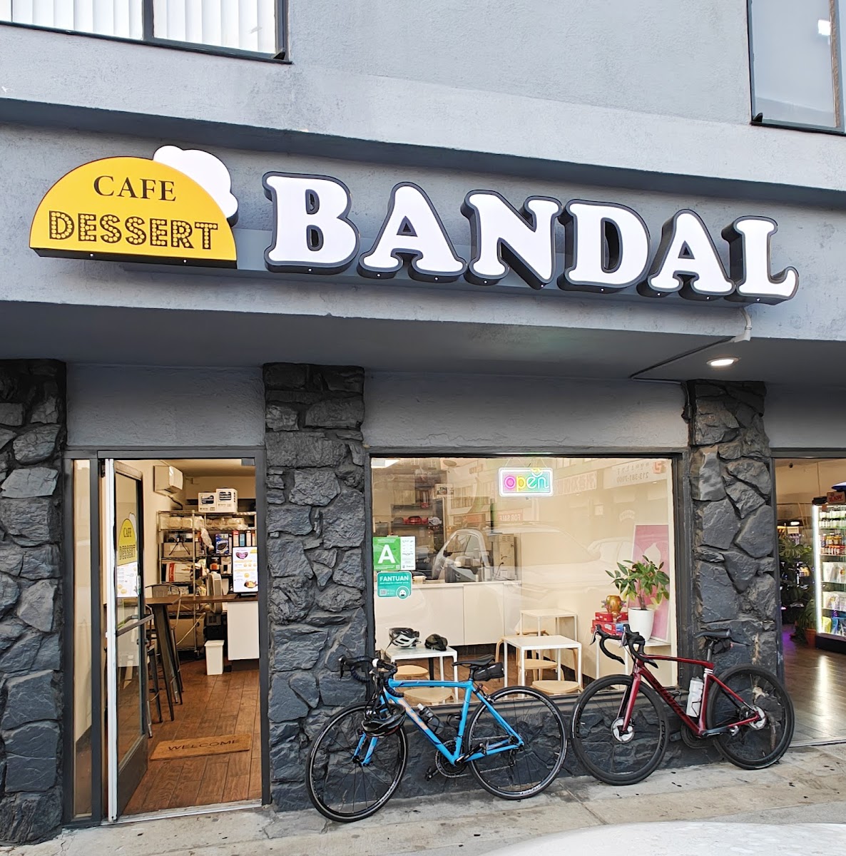 Cafe Bandal